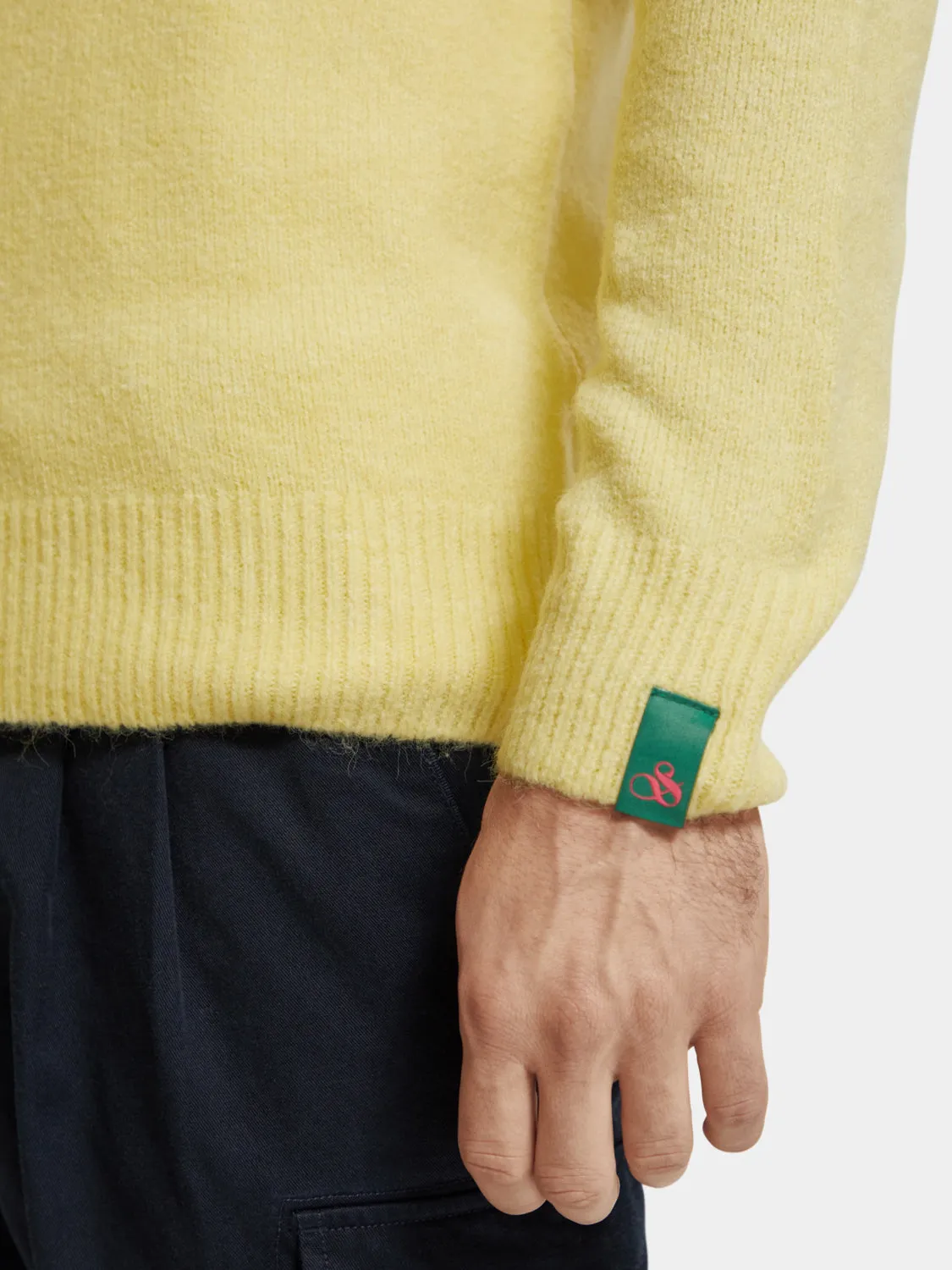 Classic melange pullover