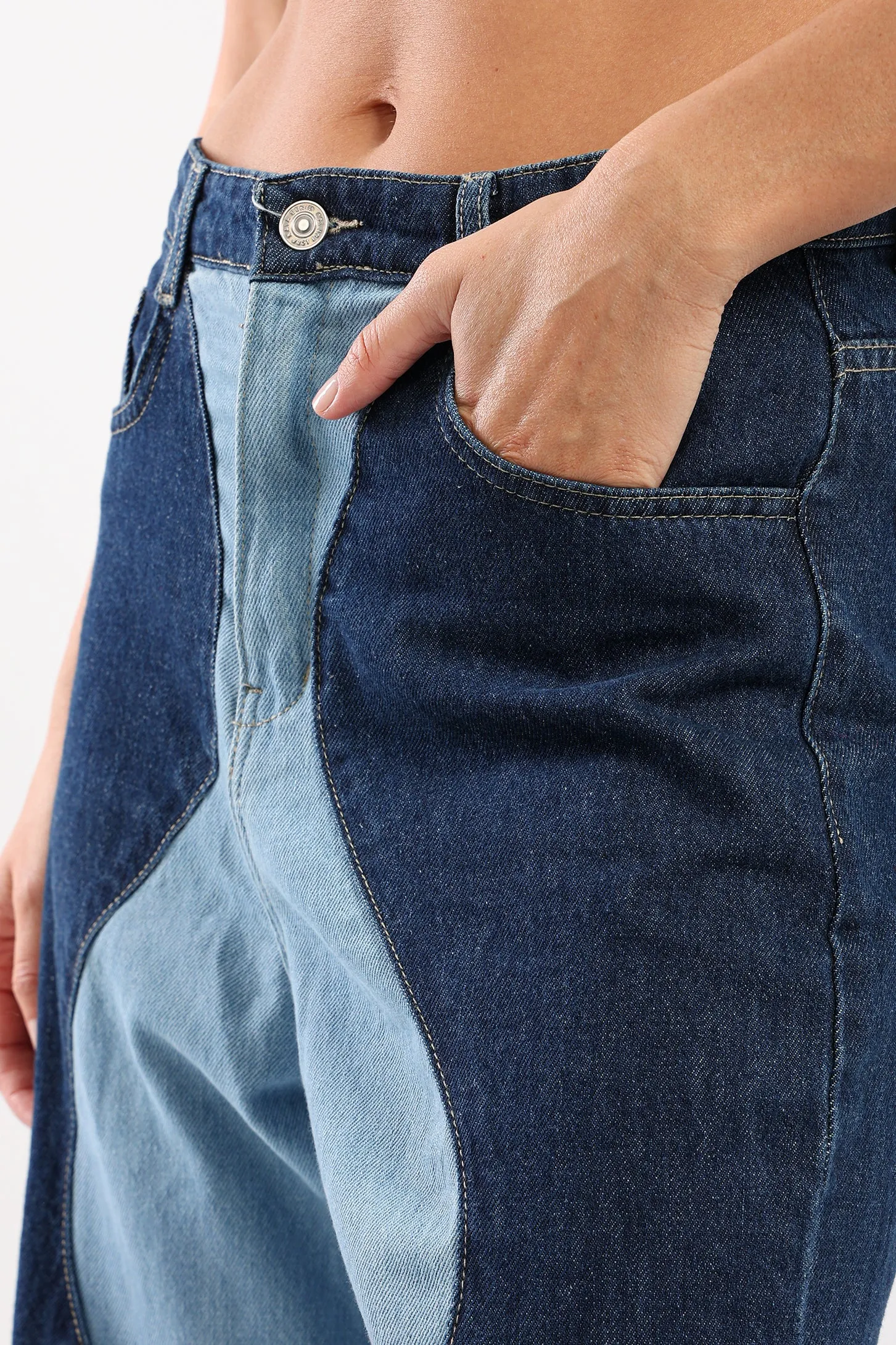 COLOR BLOCK JEANS - BLUE