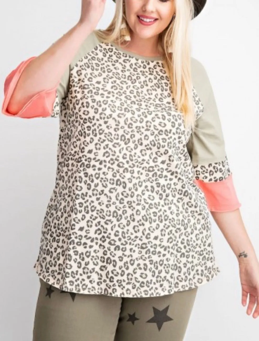 It's So Chic Top