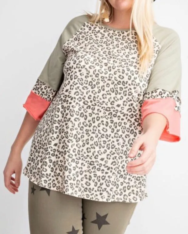 It's So Chic Top
