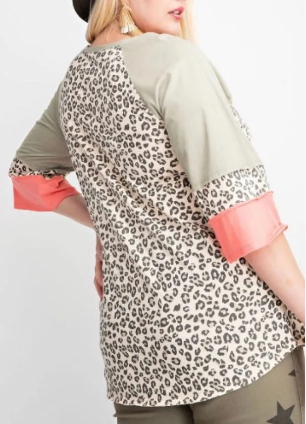 It's So Chic Top