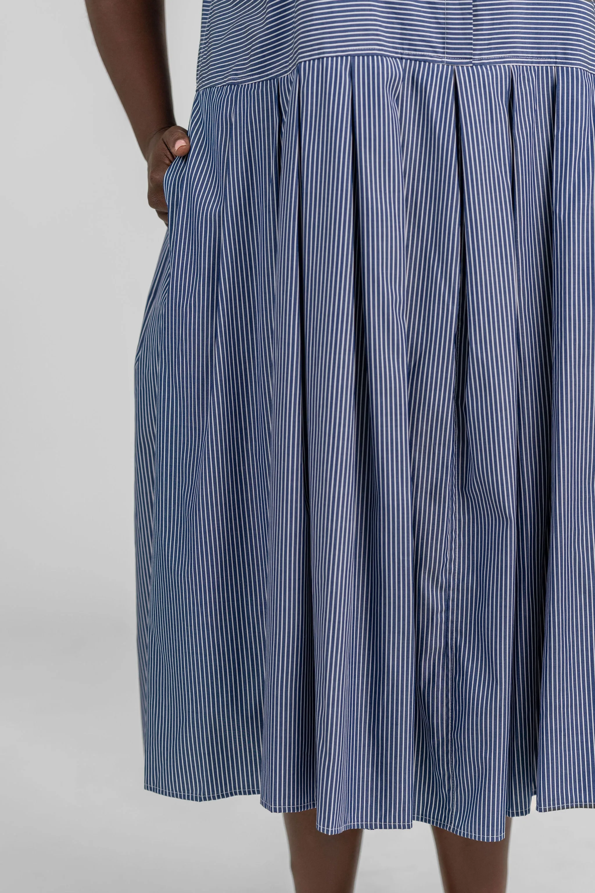 KYLE - BIG PLEATED SHIRT DRESS