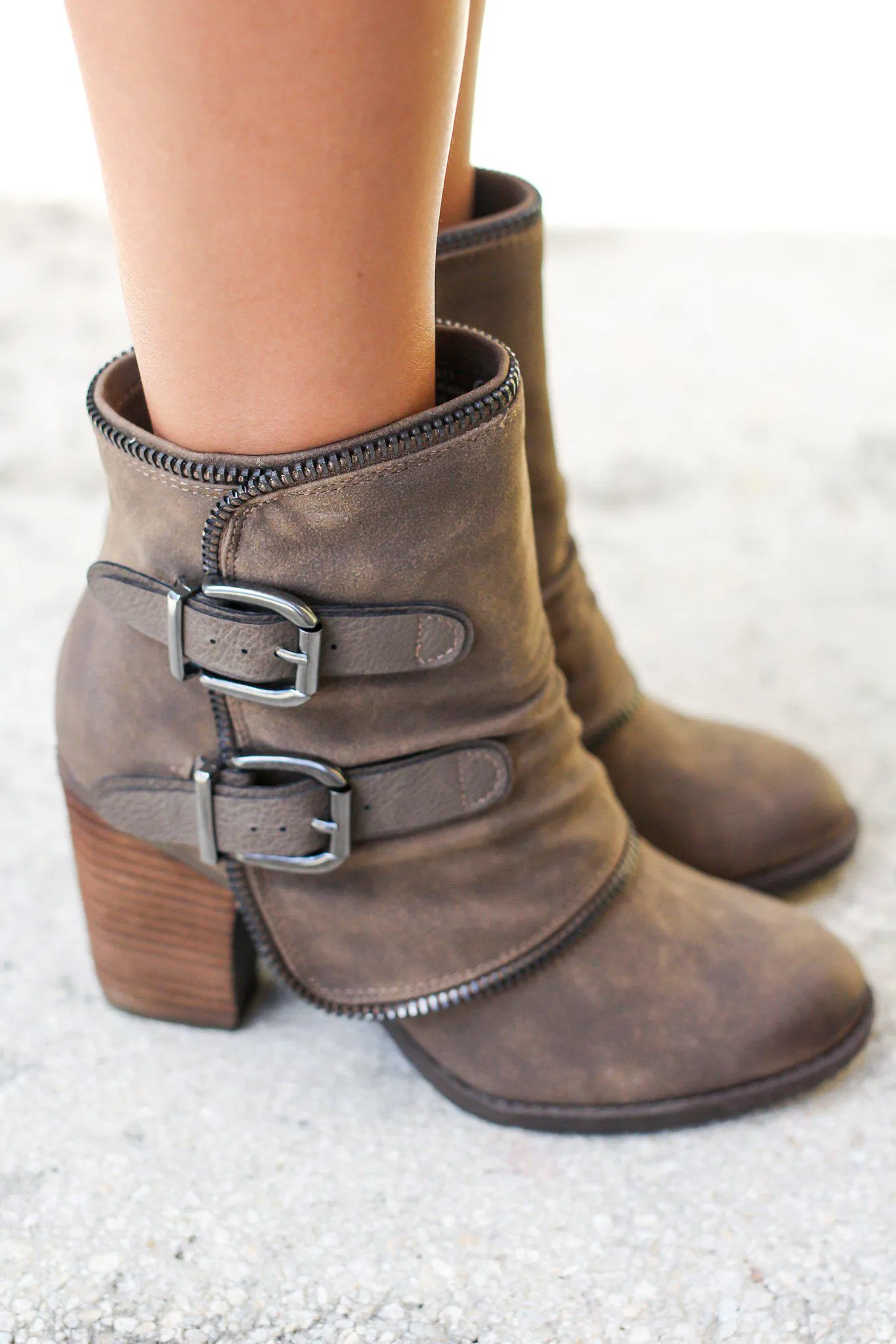 Vaca Taupe Booties