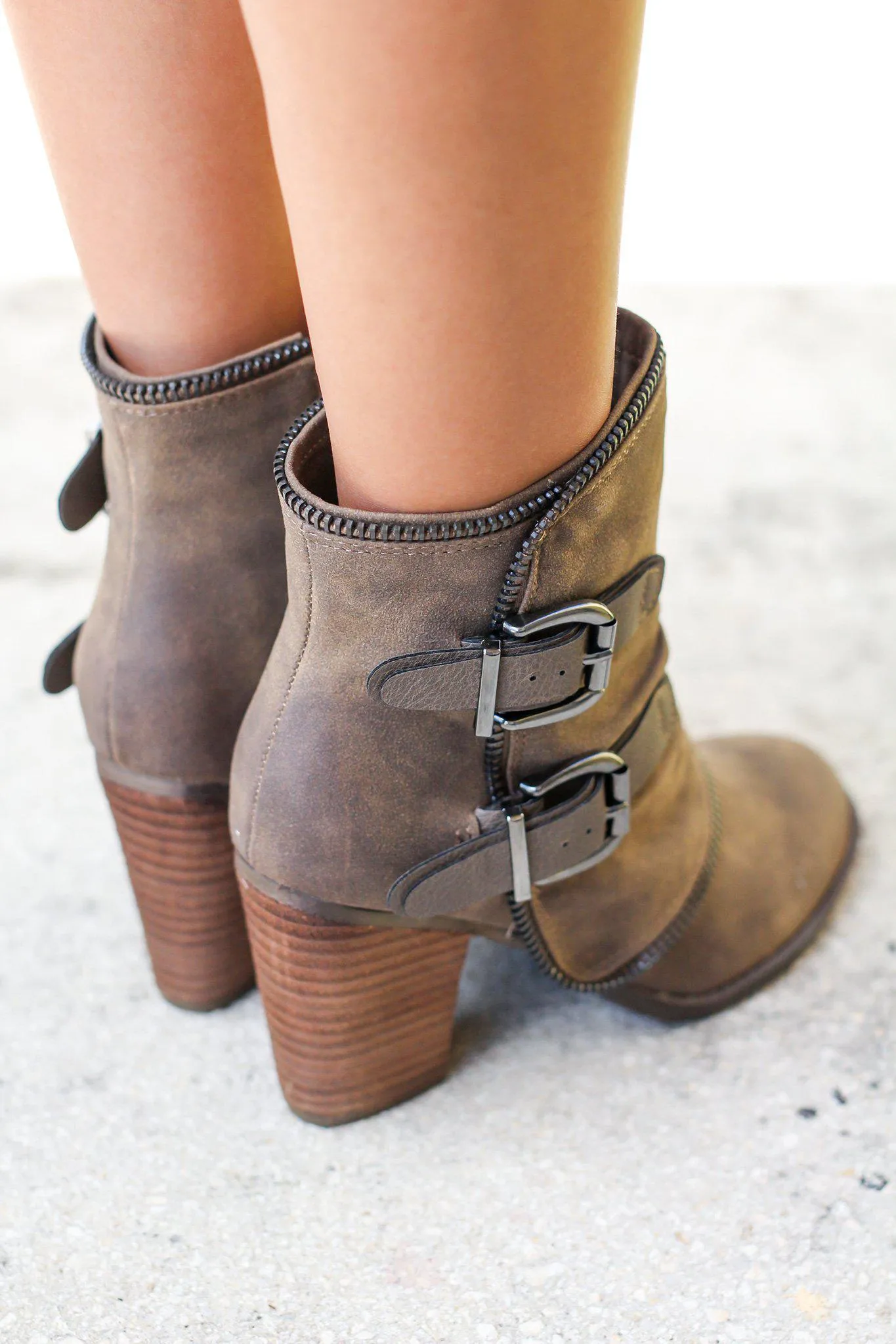 Vaca Taupe Booties